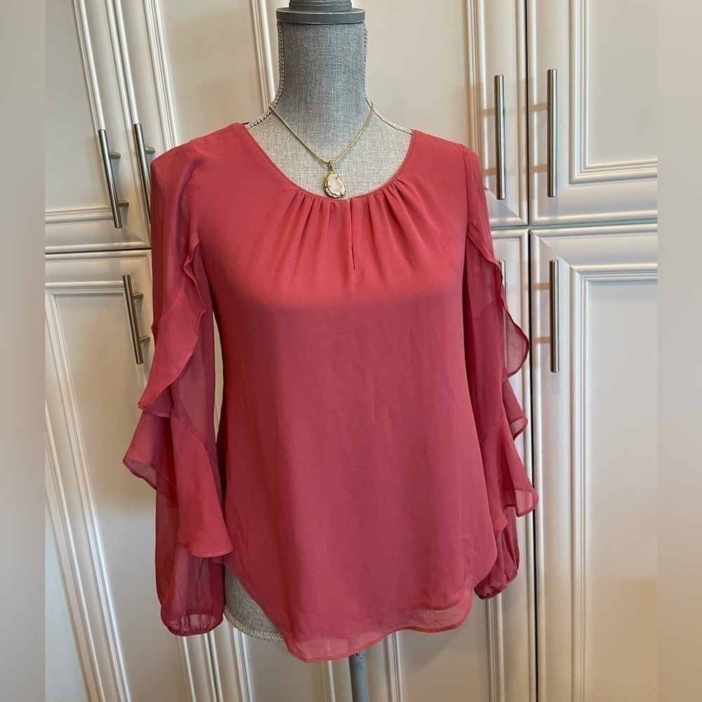 New - pretty pink ruffle sleeve blouse